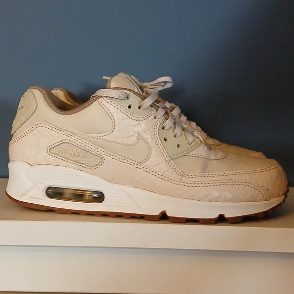Nike Air Max Textured Cream Sneakers - Picture 4 of 7